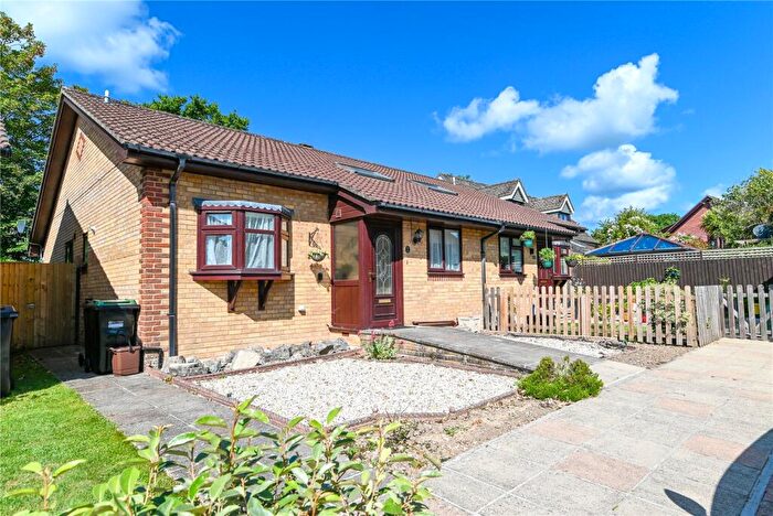 2 Bedroom Bungalow For Sale In Yerville Gardens, Hordle, Lymington, Hampshire, SO41