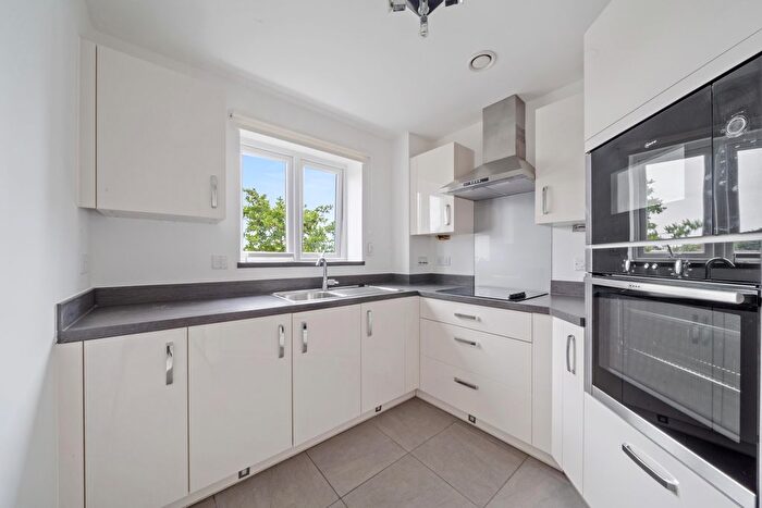 2 Bedroom Flat To Rent In Smallhythe Road, Tenterden, TN30