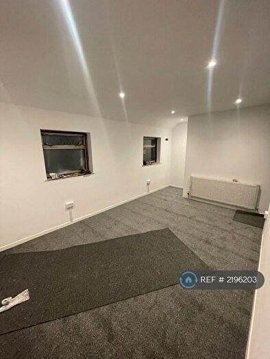 3 Bedroom Terraced House To Rent In Gatcombe Road, Bristol, BS13