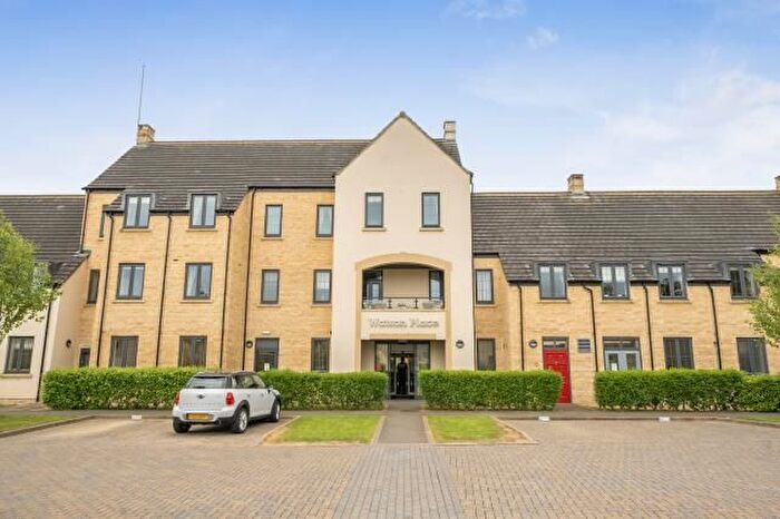 1 Bedroom Flat For Sale In Watson Place, Trinity Road, Chipping Norton, OX7