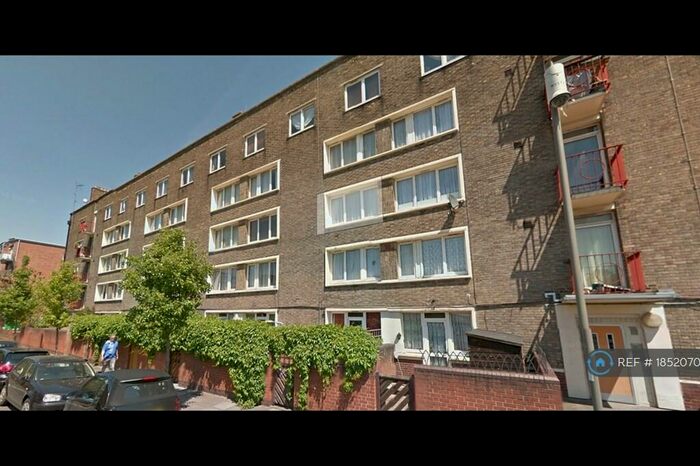 2 Bedroom Flat To Rent In Maysoule Road, London, SW11