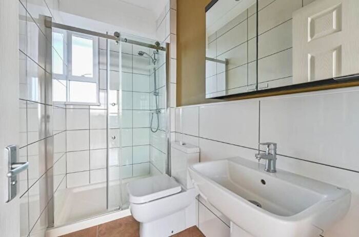 2 Bedroom Flat To Rent In Scotia Building, London, E1W