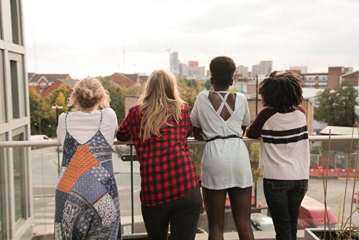 Studio To Rent In Old Oak Lane, London, NW10