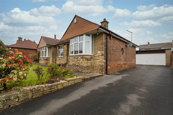 3 Bedroom Detached Bungalow To Rent In Ennerdale Road, Hanging Heaton Dewsbury, West Yorkshire, WF12