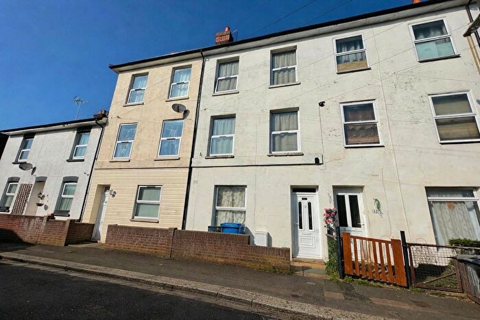 4 Bedroom Terraced House To Rent In Western Road, Aldershot, Hampshire, GU11