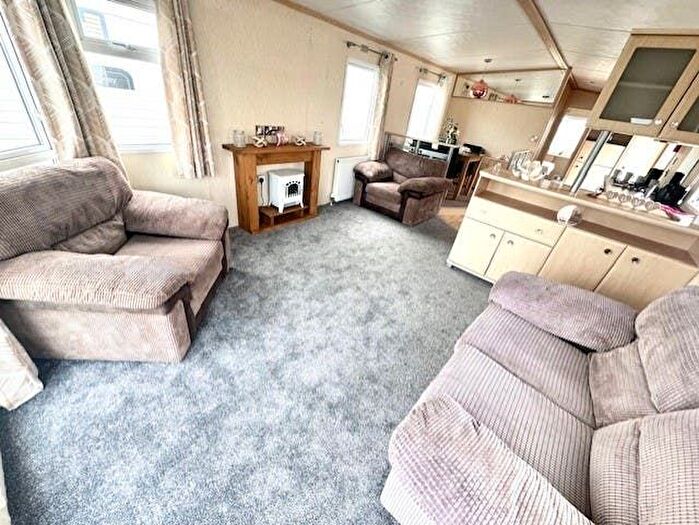 2 Bedroom Park Home For Sale In Beach Road, St. Osyth, Clacton-On-Sea, CO16