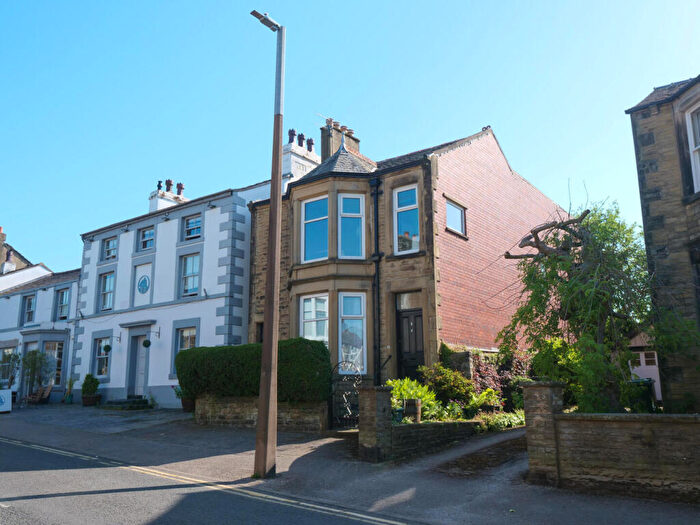 2 Bedroom Flat For Sale In Lord Street, Morecambe, LA4