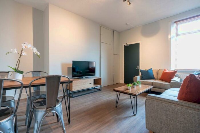 5 Bedroom Terraced House To Rent In Doncaster Road, Newcastle, NE2