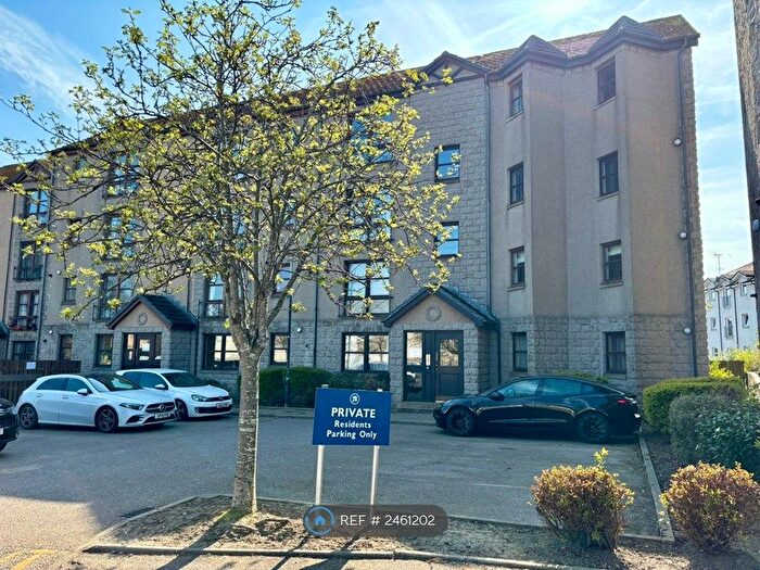 2 Bedroom Flat To Rent In Roslin Place, Aberdeen, AB24