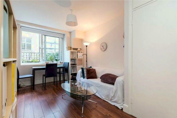 1 Bedroom Flat To Rent In , Boston Place, Marylebone, NW1