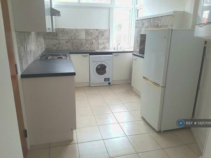 4 Bedroom Semi-Detached House To Rent In Rectory Gardens, Crouch End, N8