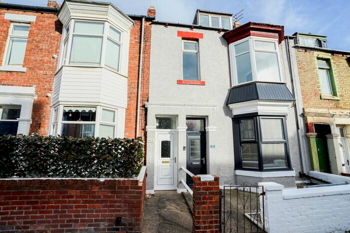 4 Bedroom Maisonette To Rent In Pollard Street, South Shields, NE33