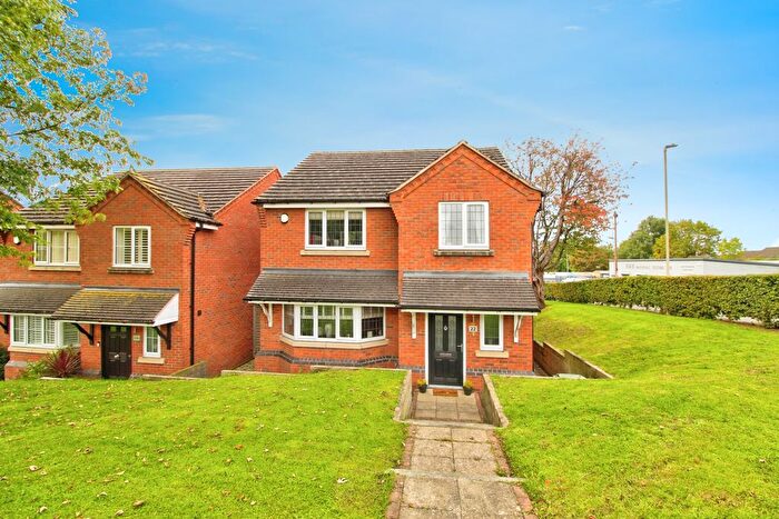 4 Bedroom Detached House For Sale In Holloway Street, Dudley, DY3