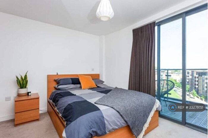 1 Bedroom Penthouse To Rent In Essex Wharf, London, E5