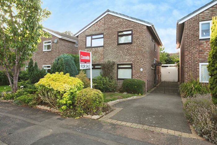 4 Bedroom Detached House For Sale In Ruskin Close, Rugby, CV22