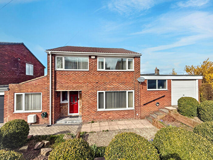 3 Bedroom Link Detached House For Sale In Mount Pleasant, Dipton, Stanley, Durham, DH9