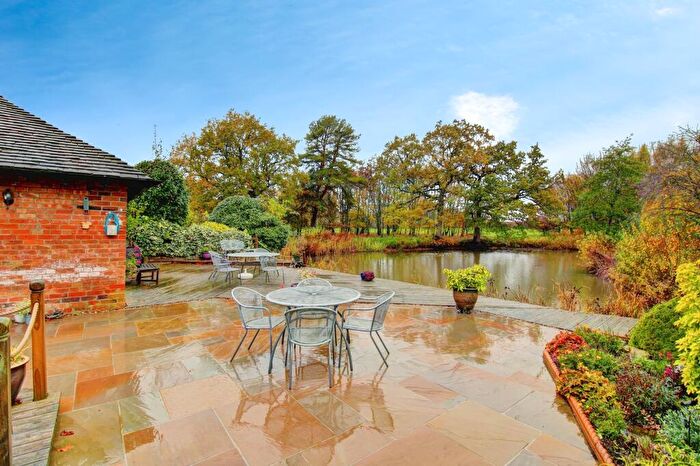 3 Bedroom Cottage For Sale In Brickhouse Lane, Tamworth, B79