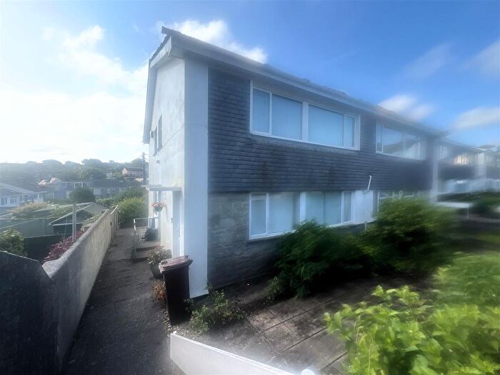 2 Bedroom Flat For Sale In Garth-An-Creet, St. Ives, TR26