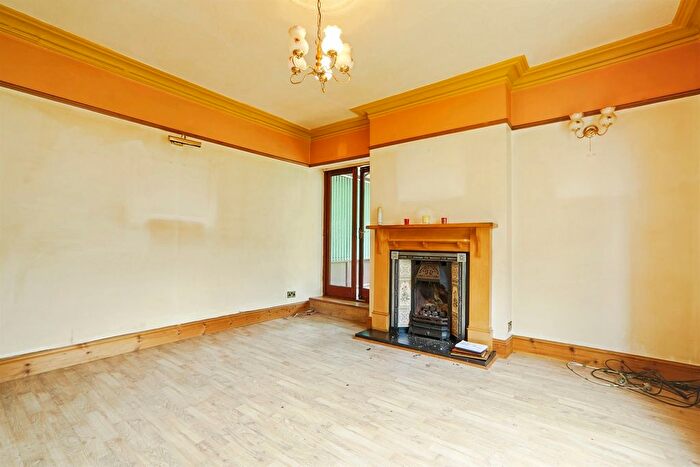 2 Bedroom Detached House For Sale In Vernon Place, Stanningley, Pudsey, LS28