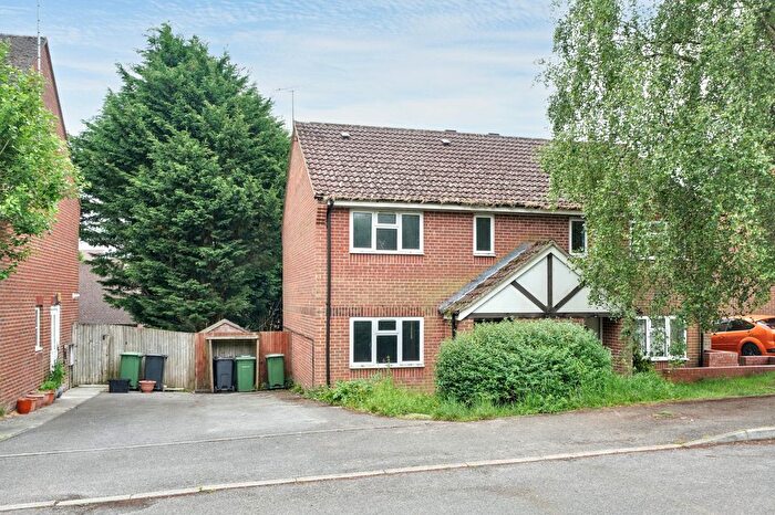 2 Bedroom Semi-Detached House For Sale In Farthing Hill, Ticehurst, Wadhurst, TN5