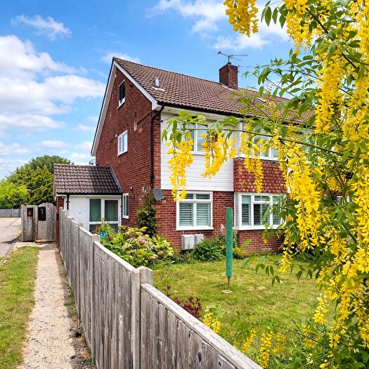 3 Bedroom Maisonette For Sale In Maidenhead, Berkshire, SL6