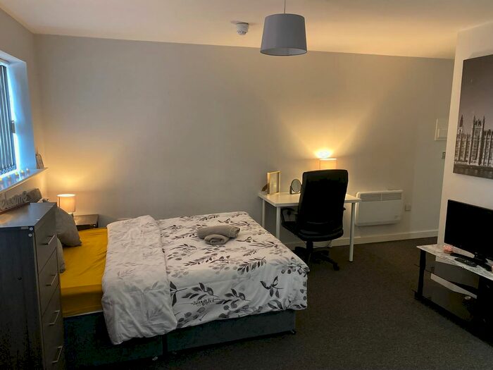 1 Bedroom Town House To Rent In Church Gate, Leicester, LE1