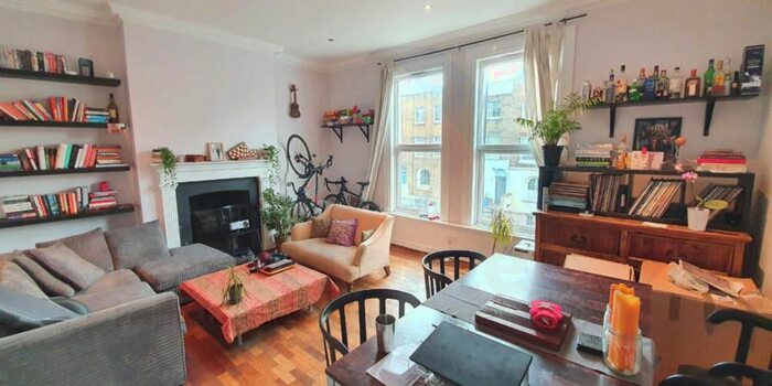 3 Bedroom Maisonette To Rent In Balls Pond Road, Islignton, N1