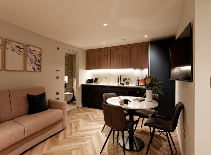 Studio To Rent In Clanricarde Gardens, London, W2