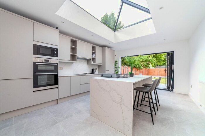 3 Bedroom Terraced House To Rent In Dorien Road, Raynes Park, London, SW20