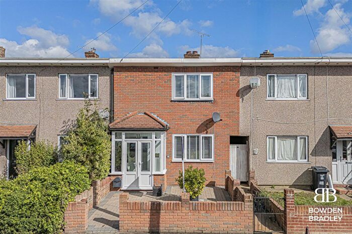 2 Bedroom Terraced House For Sale In Burrow Road, Chigwell, IG7