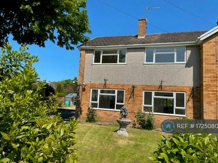 3 Bedroom Semi-Detached House To Rent In Priory Gardens, Usk, NP15