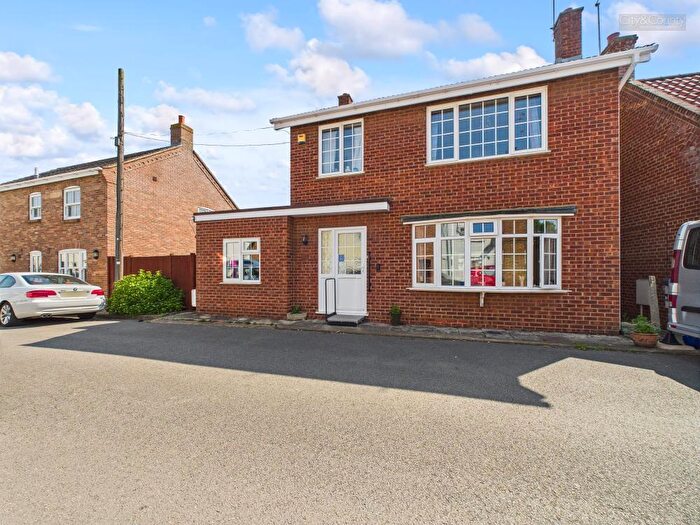 3 Bedroom Detached House For Sale In South Street, Crowland, Peterborough, PE6