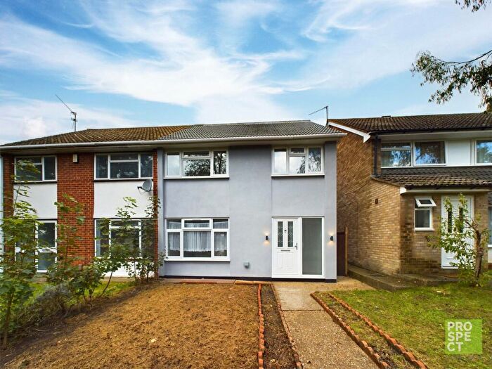 4 Bedroom Semi-Detached House To Rent In Stapleford Road, Reading, Berkshire, RG30