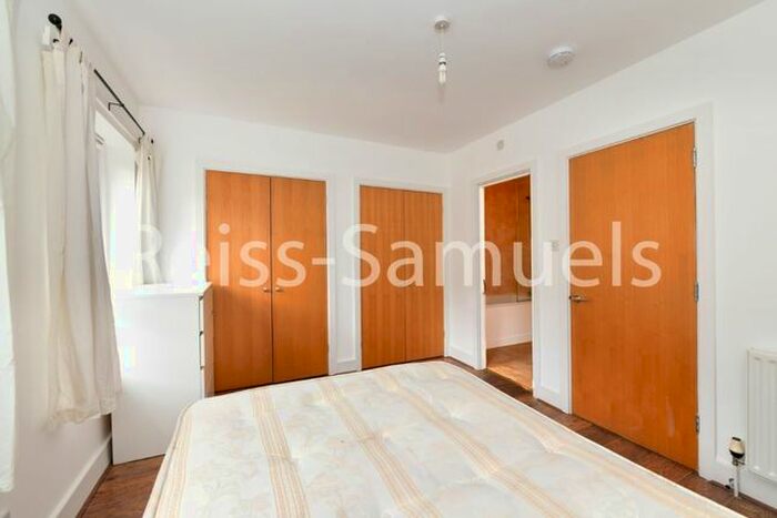 5 Bedroom Town House To Rent In Ferry Street, Isle Of Dogs, Canary Wharf, Docklands, E14