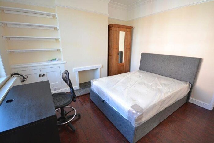 3 Bedroom Terraced House To Rent In Shelley Street, Leicester, LE2