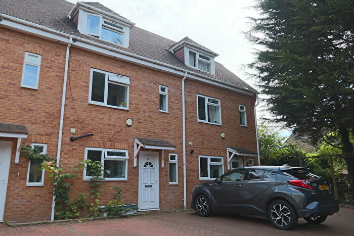 3 Bedroom Terraced House To Rent In Thanet Place, Croydon, CR0