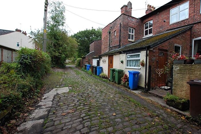 3 Bedroom Terraced House For Sale In Oaken Clough Terrace, Ashton-Under-Lyne, Greater Manchester, OL7
