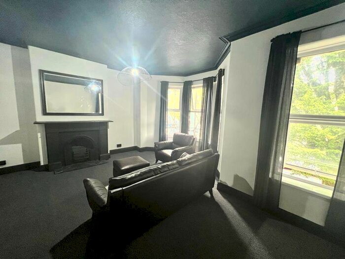 3 Bedroom Property To Rent In Talbot Street, Pontcanna, Cardiff, CF11