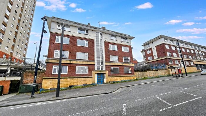2 Bedroom Apartment To Rent In High Street East, East End, Sunderland, Tyne And Wear, SR1