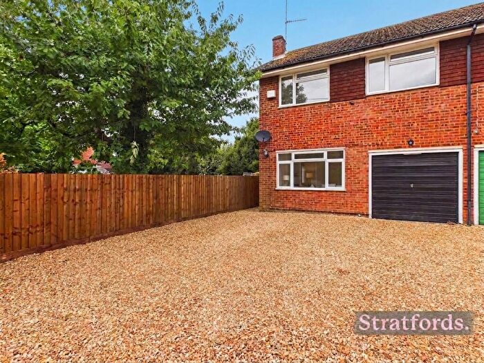 3 Bedroom Semi Detached House To Rent In Hardwick Road, Woburn Sands, MK17
