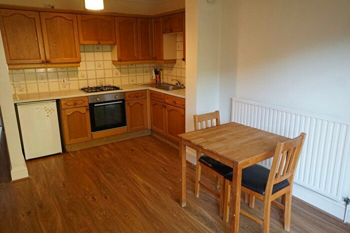 1 Bedroom Flat To Rent In Wellesley Road, Ilford, IG1