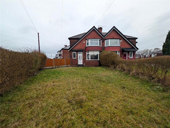 3 Bedroom Semi Detached House To Rent In Runnymeade, Salford, Greater Manchester, M6