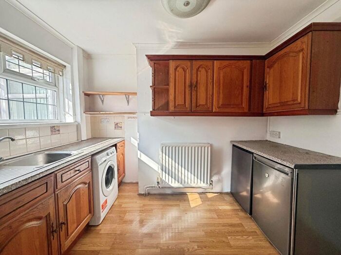 2 Bedroom Semi Detached House For Sale In Endfield Road, Sheffield, S5