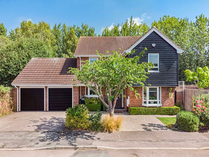 4 Bedroom Detached House For Sale In Hollytrees, Bar Hill, CB23