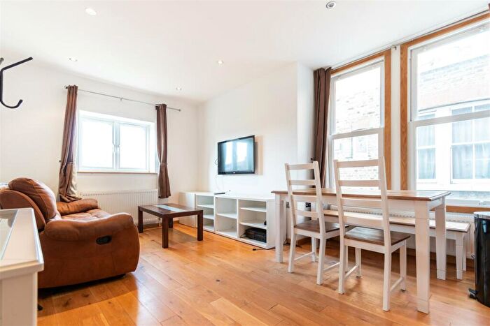 2 Bedroom Apartment To Rent In Mazenod Avenue, West Hampstead, NW6