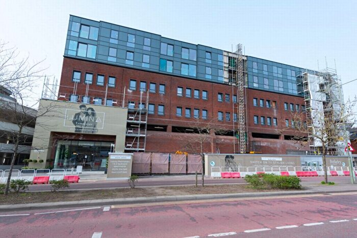 2 Bedroom Apartment For Sale In Pembroke Broadway, Camberley, GU15