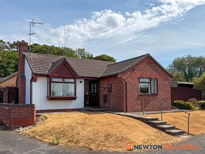 2 Bedroom Detached Bungalow For Sale In Old Mill Crescent, Newark, NG24