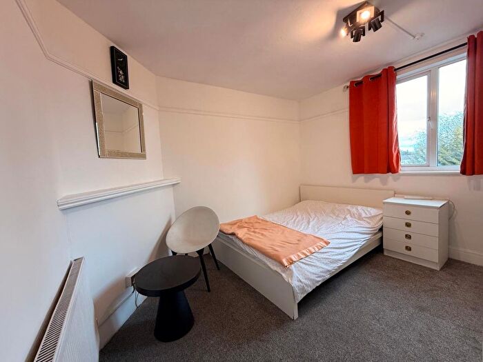 1 Bedroom Flat To Rent In Field End Road, Pinner, HA5