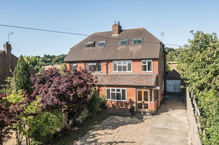 4 Bedroom Semi-detached House For Sale In Salisbury Road, Broughton, Stockbridge, Hampshire, SO20