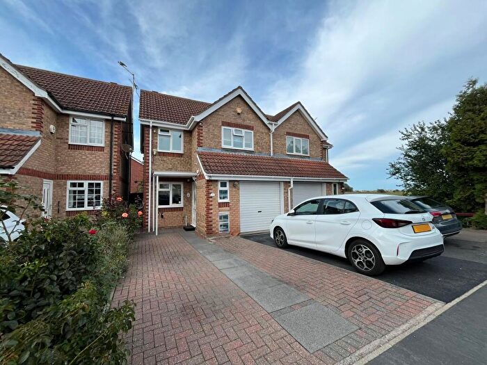 3 Bedroom Semi Detached House For Sale In Drake Avenue, Chatteris, PE16